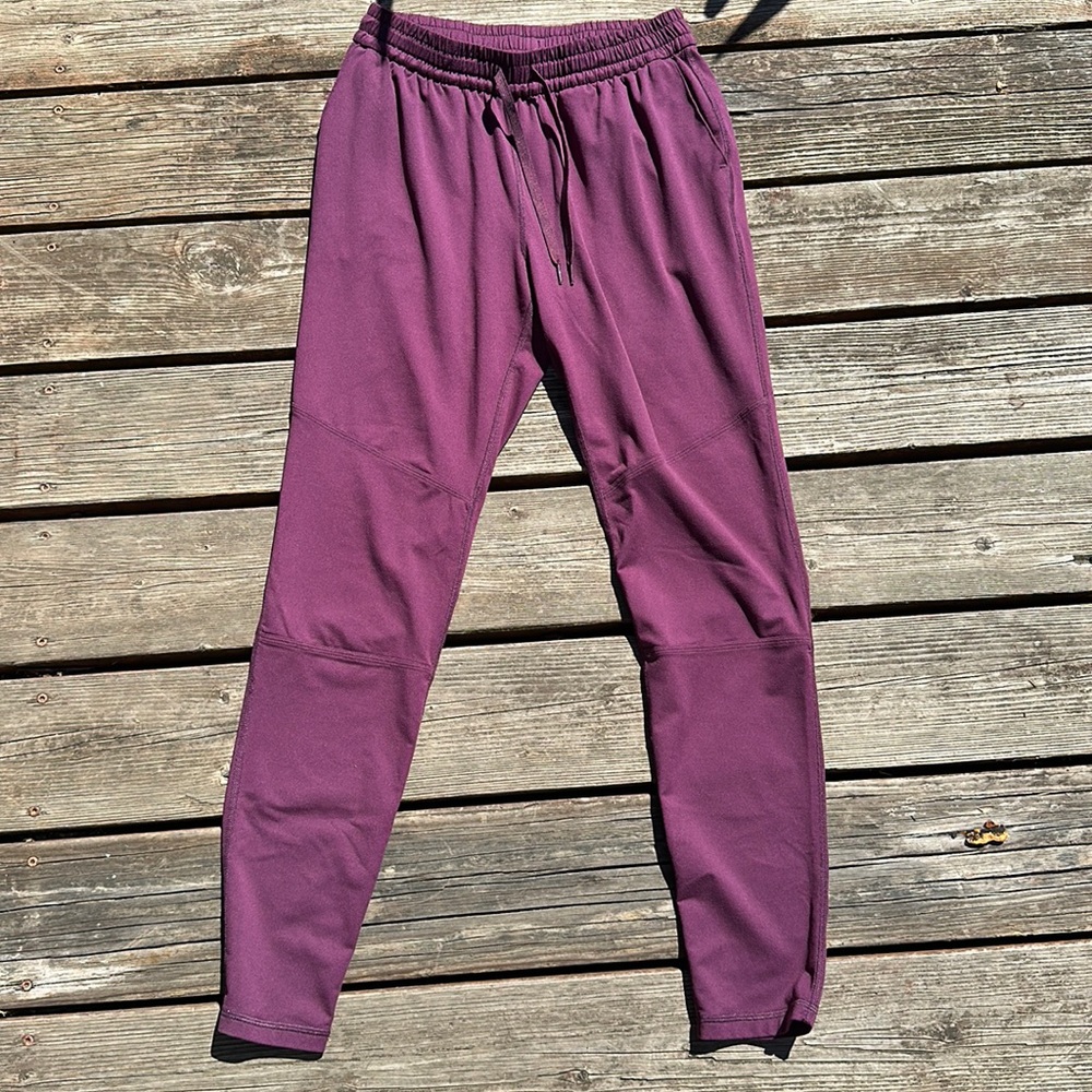 Outdoor Voices jogger